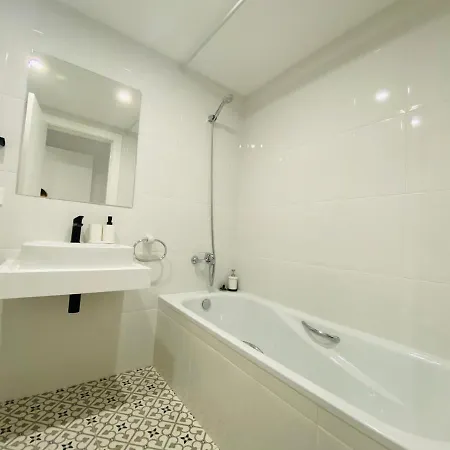 First Line! Art-apartment On The Seafront Of With Swimming Pool *