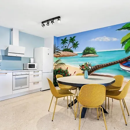 First Line! Art-apartment On The Seafront Of With Swimming Pool Marbella