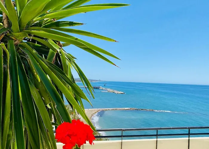 First Line! Art-apartment On The Seafront Of With Swimming Pool شقة