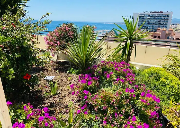 First Line! Art-apartment On The Seafront Of With Swimming Pool * ماربيا
