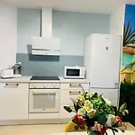 First Line! Art-apartment On The Seafront Of With Swimming Pool *