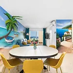 First Line! Art-apartment On The Seafront Of With Swimming Pool Marbella