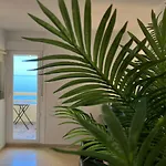 First Line! Art-apartment On The Seafront Of With Swimming Pool *